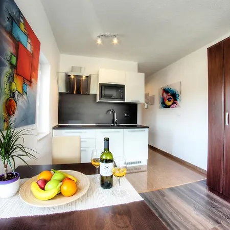 Apartment Nebuloza *