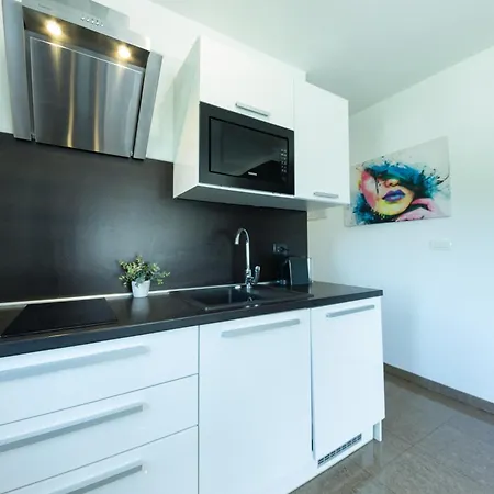 Apartman Nebuloza Apartments Rovinj With Balcony Rovinj