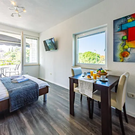 Nebuloza Apartments Rovinj With Balcony Apartman