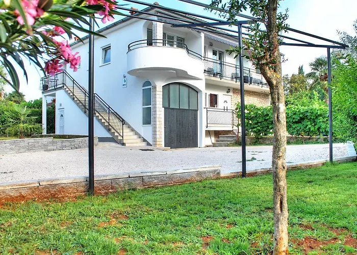 Apartman Nebuloza Apartments Rovinj With Balcony Rovinj