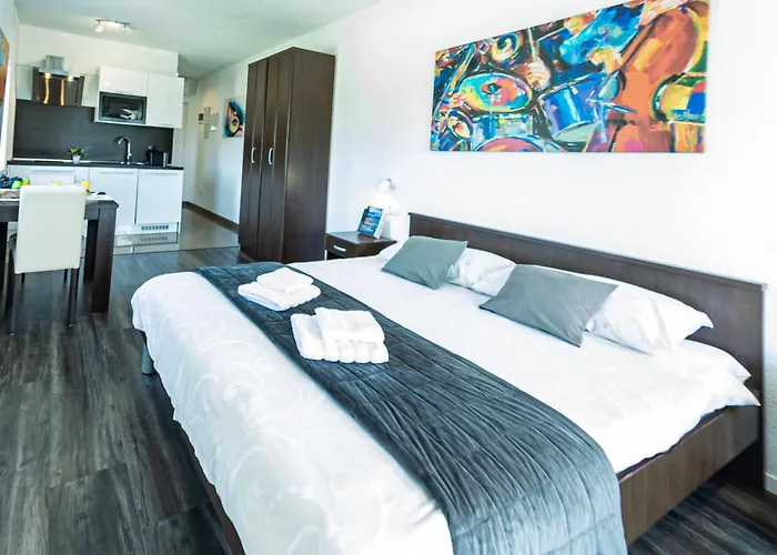 Nebuloza Apartments Rovinj With Balcony