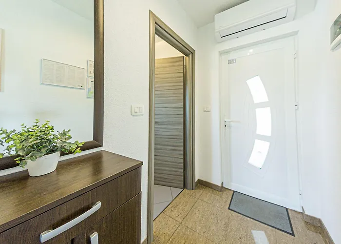 Nebuloza Apartments Rovinj With Balcony