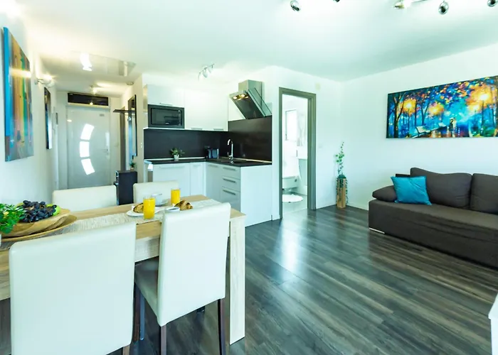 Nebuloza Apartments Rovinj With Balcony *