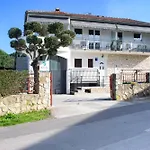 Nebuloza With Balcony Appartamento