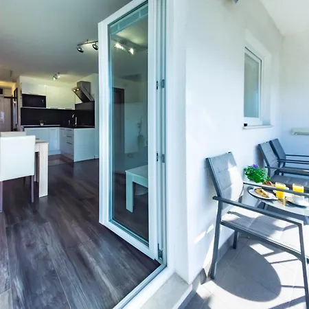 Nebuloza With Balcony Daire *